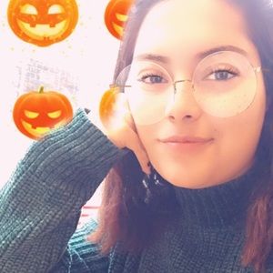 Meet your Posher, Pam